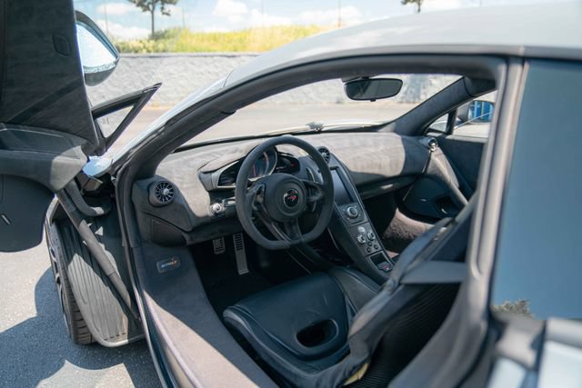 Used 2016 McLaren 675LT Coupe RWD image 37