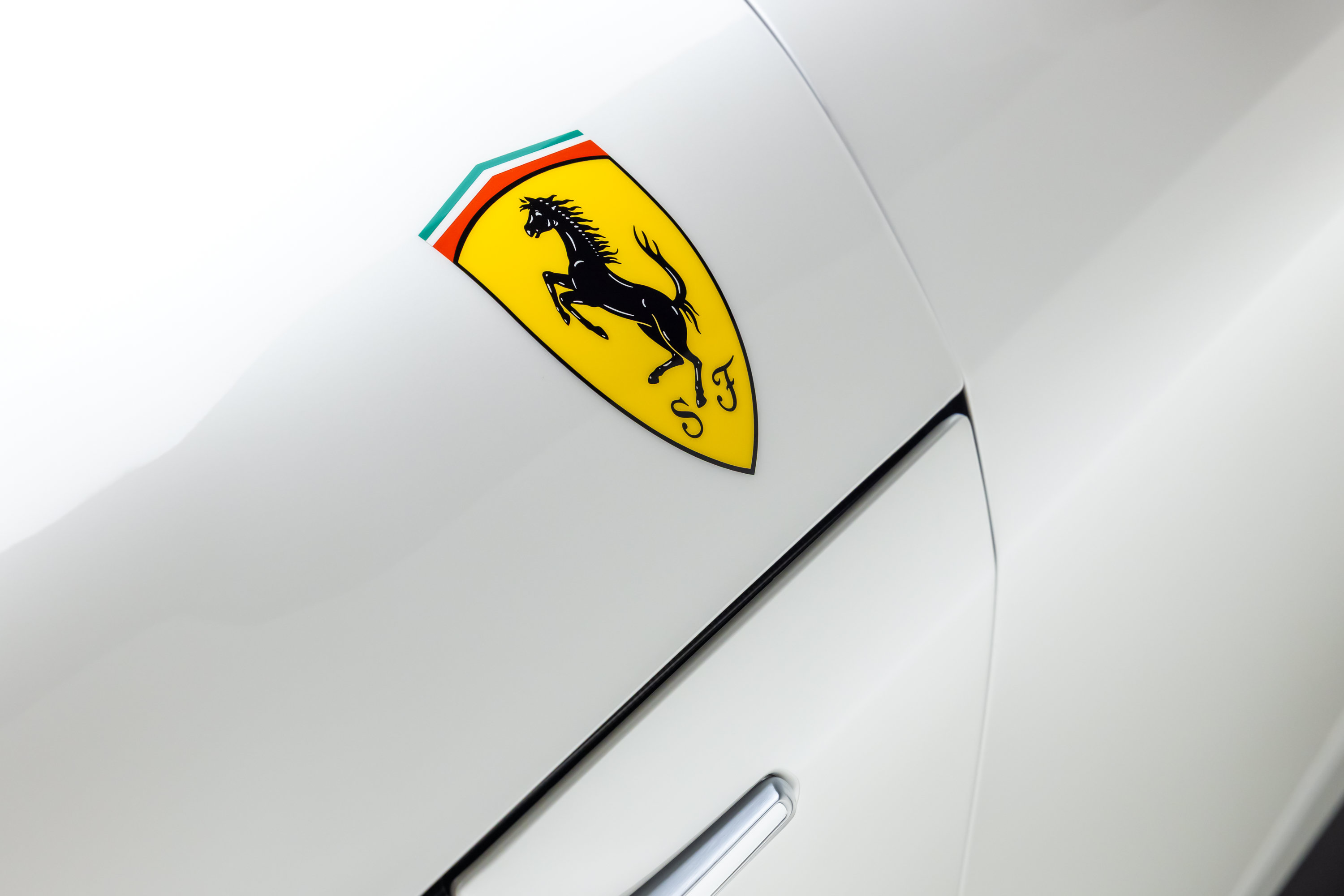 Used 2025 Ferrari 12Cilindri RWD image 12