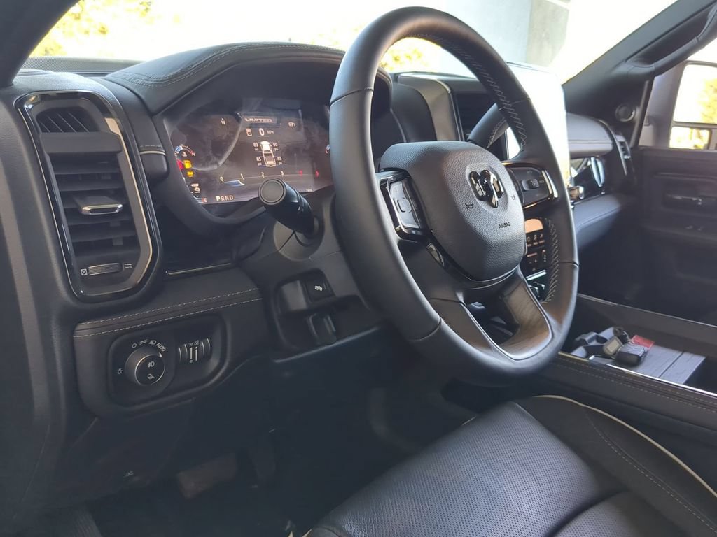New 2026 RAM 2500 Limited AWD/4WD image 19