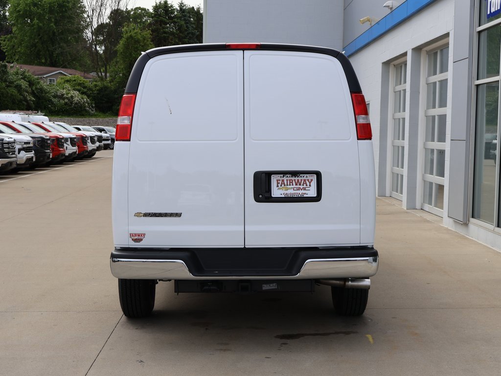 New 2025 Chevrolet Express 3500 Extended w/ Driver Convenience Package image 9