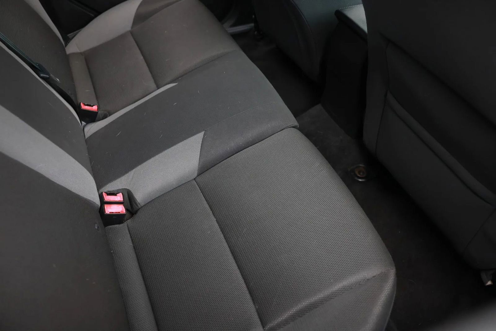 Used 2012 Ford Focus SE FWD image 14