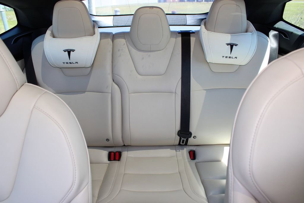 Used 2020 Tesla Model S Long Range Plus image 16