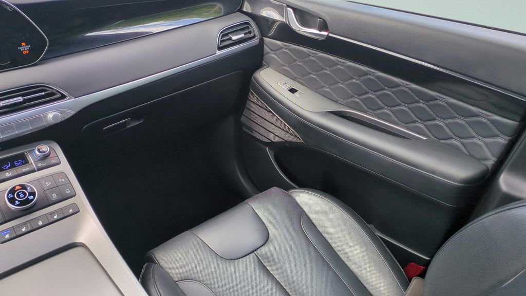 Used 2022 Hyundai Palisade Calligraphy w/ Cargo Package image 15