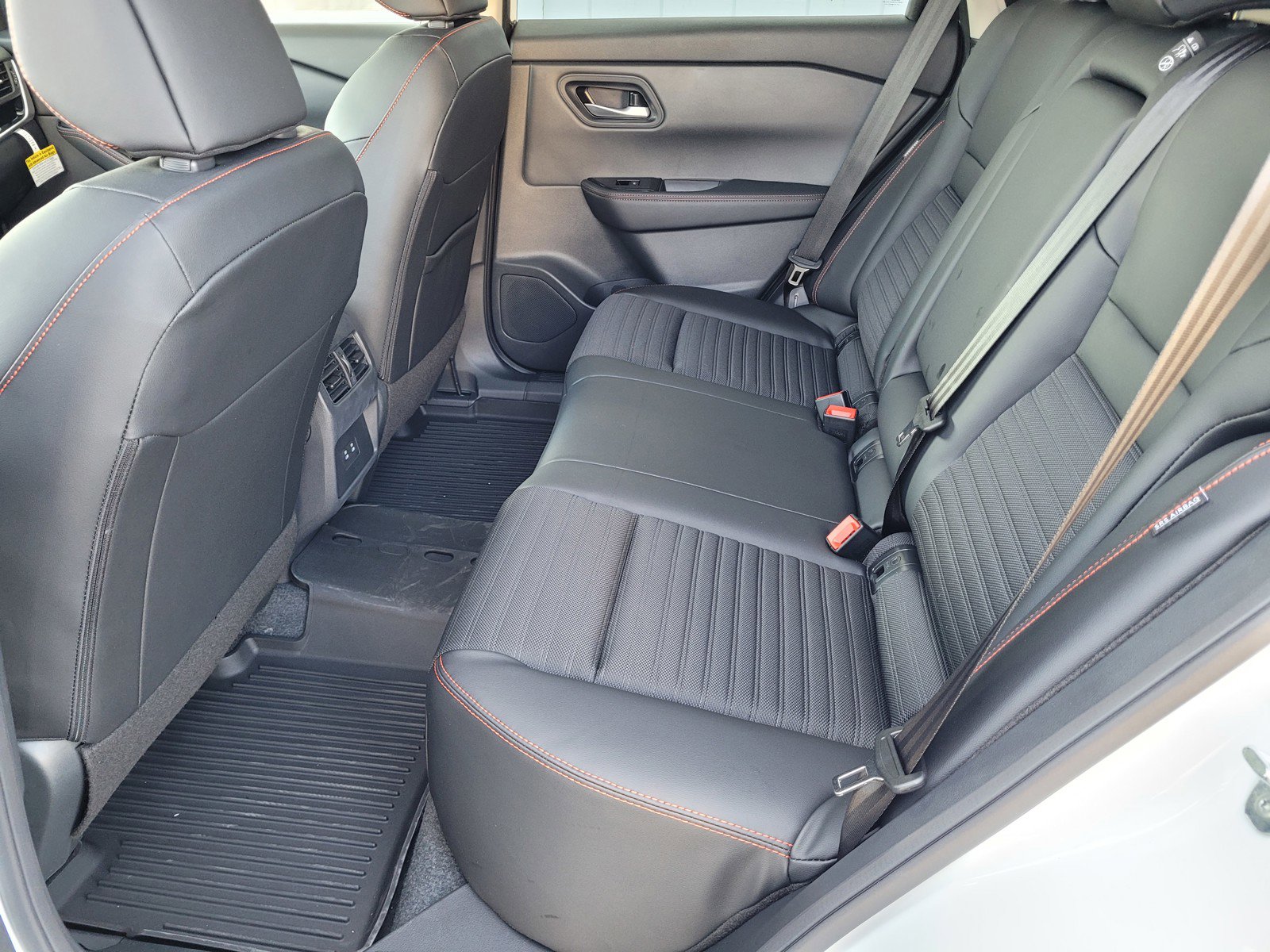 New 2026 Nissan Rogue Rock Creek image 7