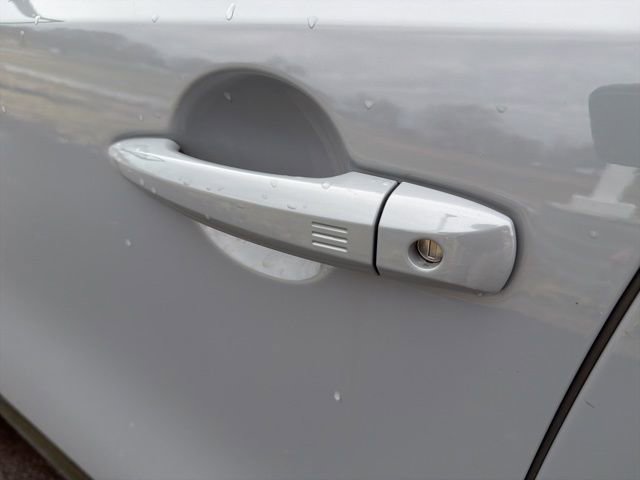 Used 2024 Nissan Ariya AWD image 17