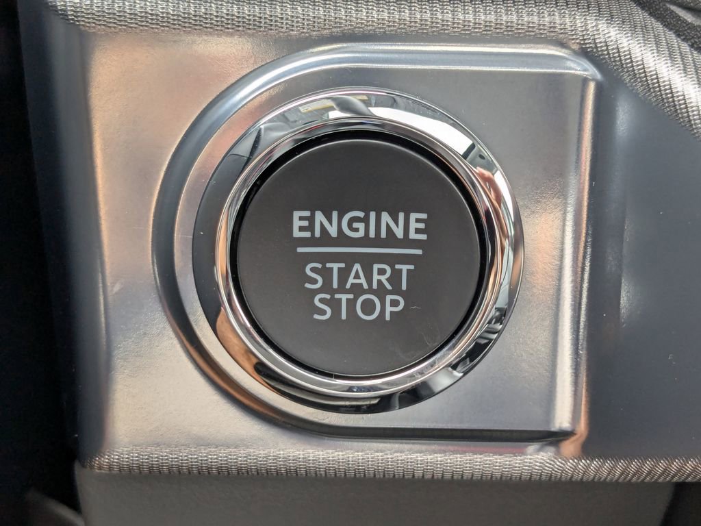 New 2025 Ford F150 Lariat w/ Equipment Group 502A High image 47