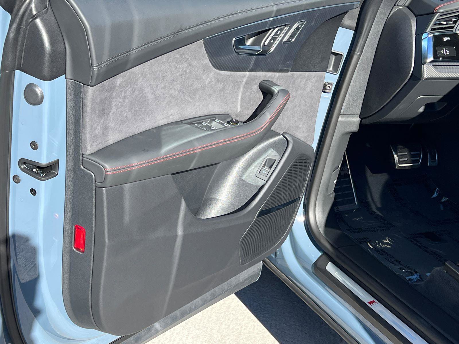 New 2026 Audi SQ8 Prestige image 10