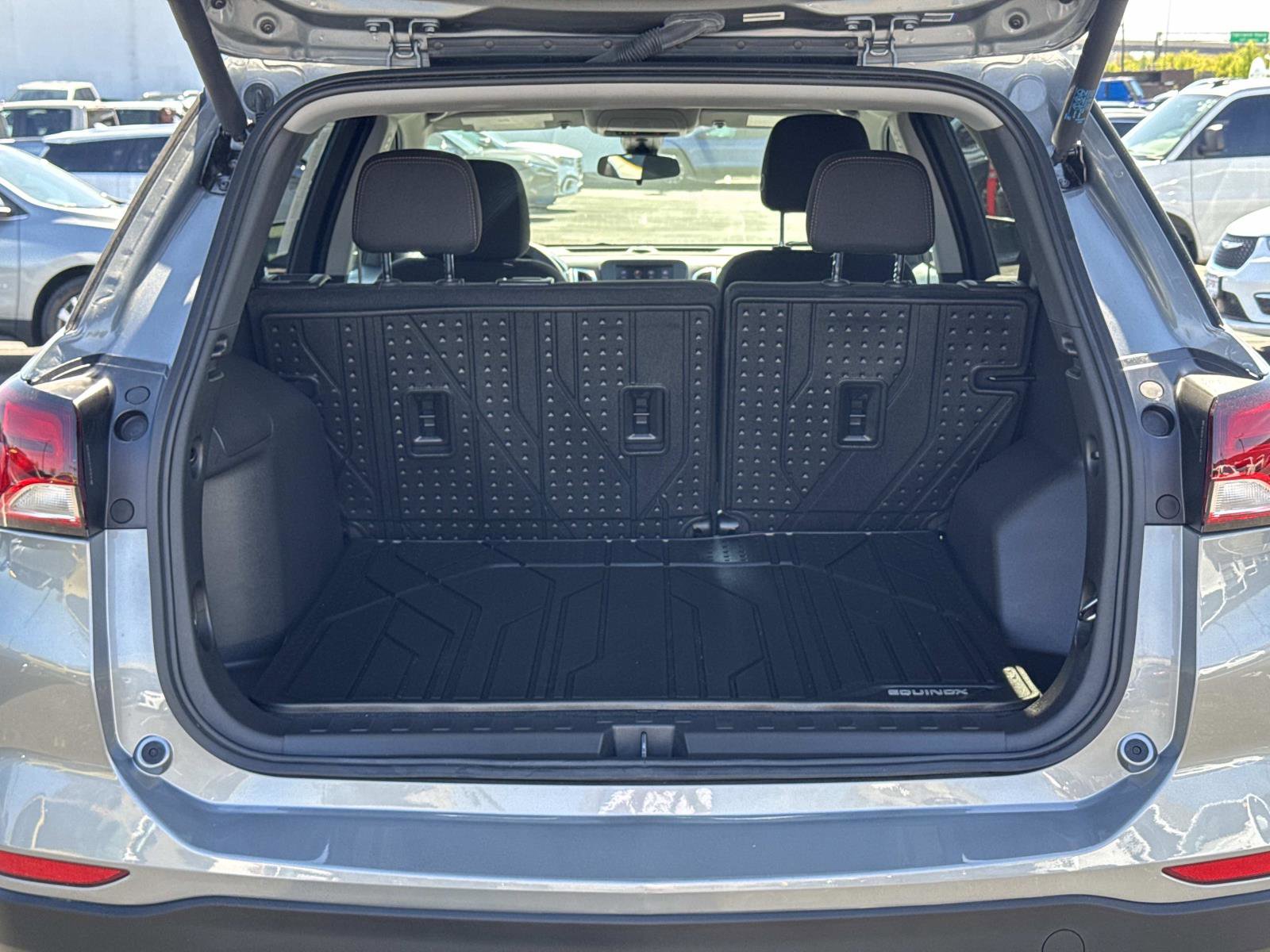 Used 2024 Chevrolet Equinox LT w/ LPO, Floor Liner Package image 17