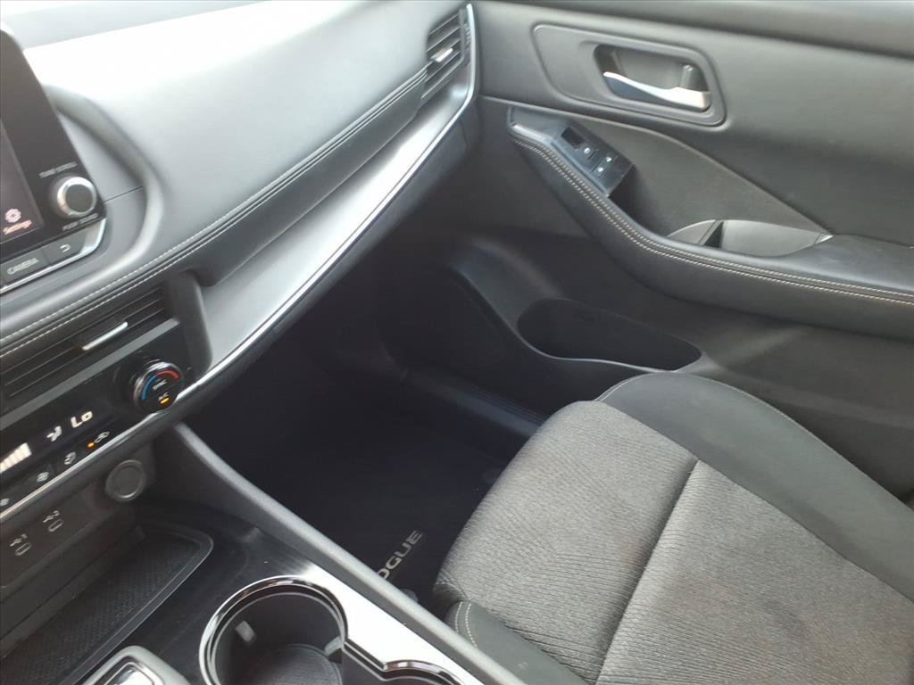 Used 2024 Nissan Rogue SV AWD/4WD image 35