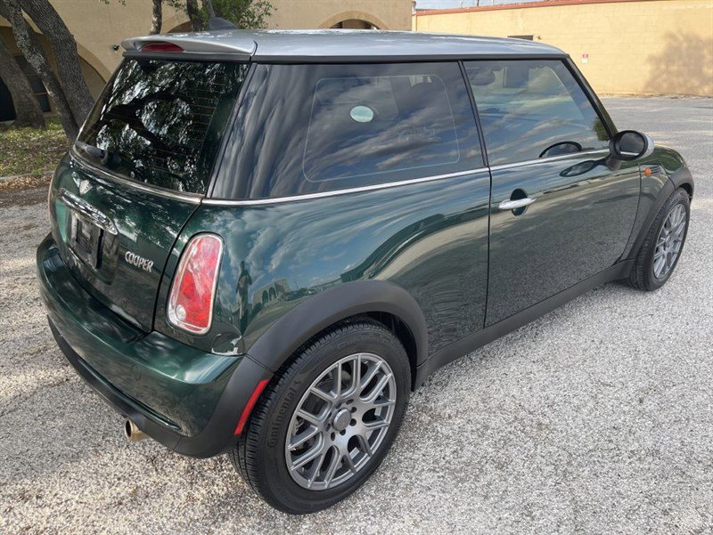 Used 2006 MINI Cooper Hardtop FWD image 7
