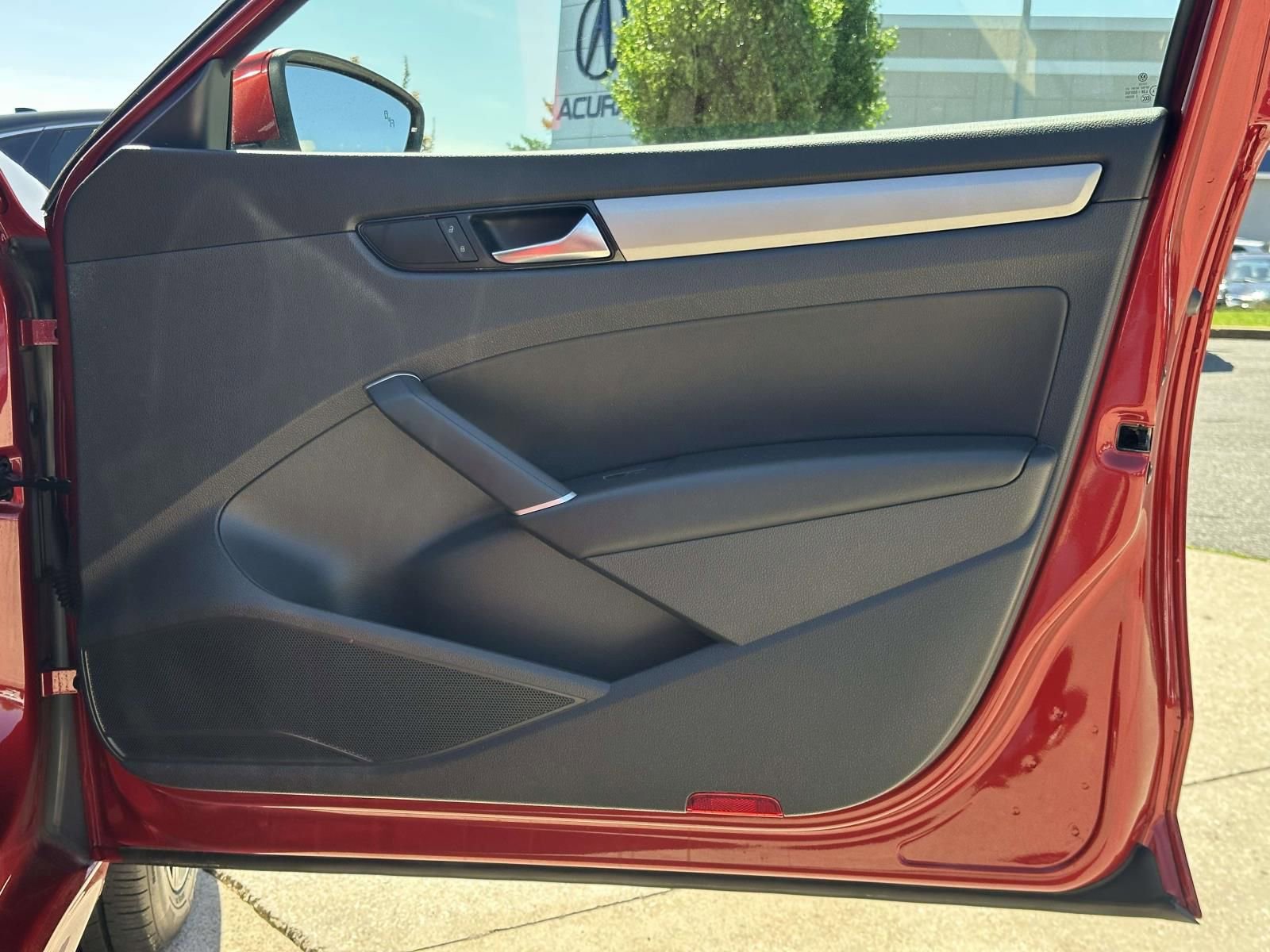 Used 2022 Volkswagen Passat 2.0T SE image 9