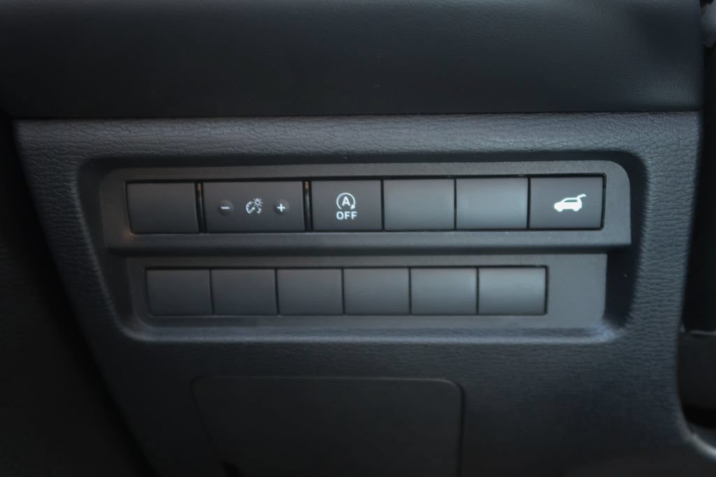 New 2026 Mitsubishi Outlander AWD image 28
