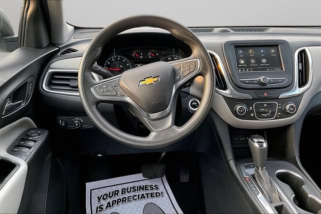 Used 2019 Chevrolet Equinox LS w/ LS Convenience Package AWD/4WD image 5