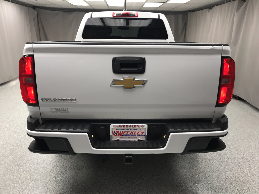 Used 2015 Chevrolet Colorado Z71 AWD/4WD image 3