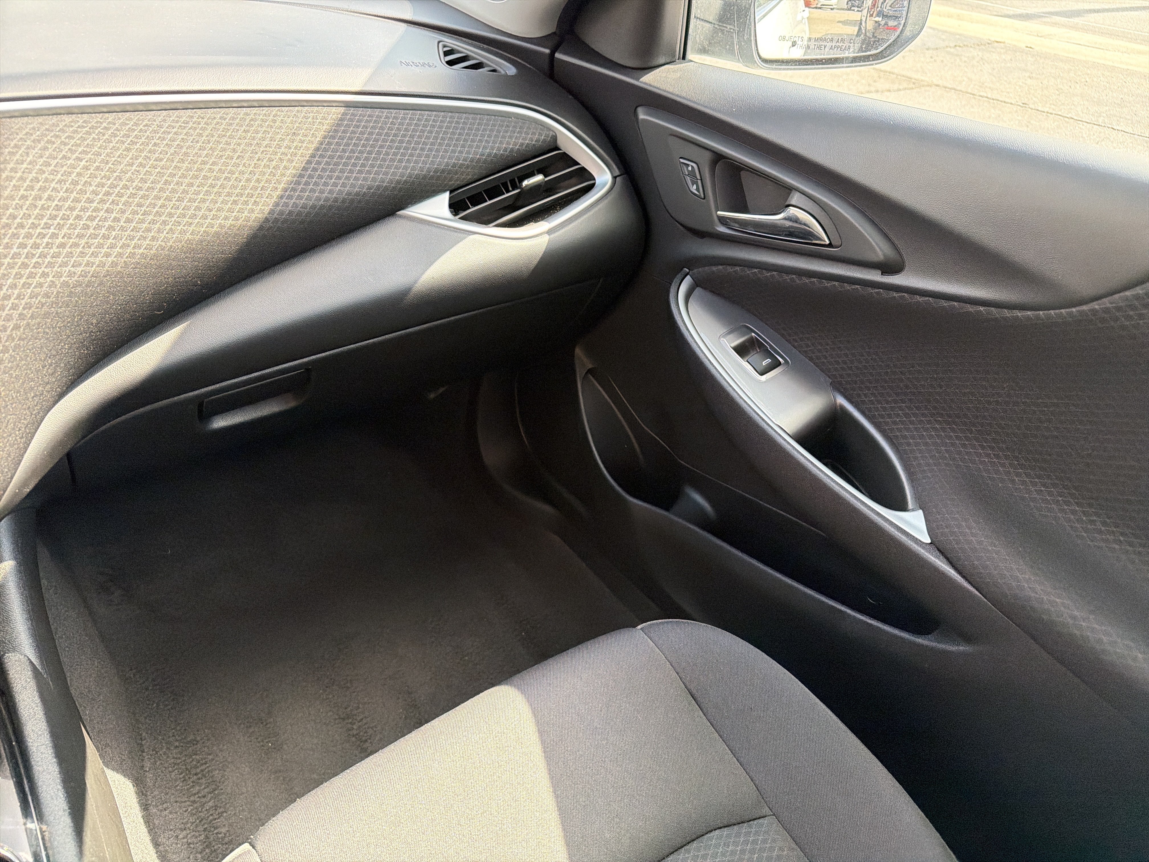 Used 2024 Chevrolet Malibu LT FWD image 17