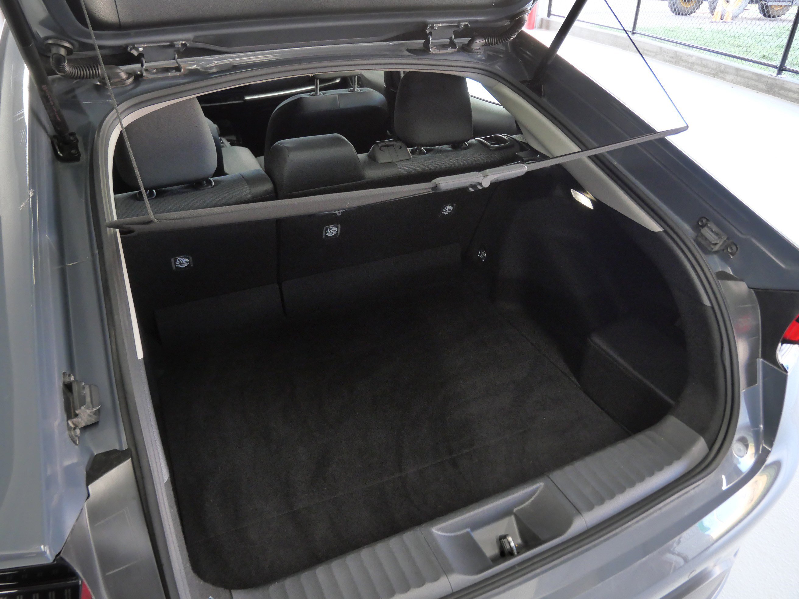 Used 2025 Toyota Prius LE image 19