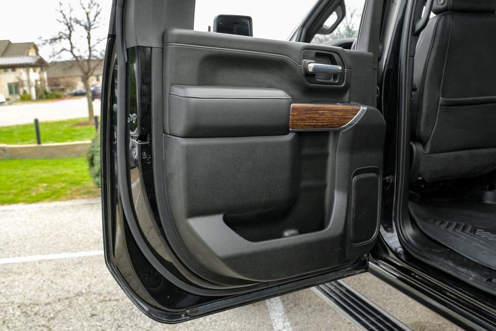 Used 2023 Chevrolet Silverado 3500 High Country w/ Z71 Off-Road Package image 57