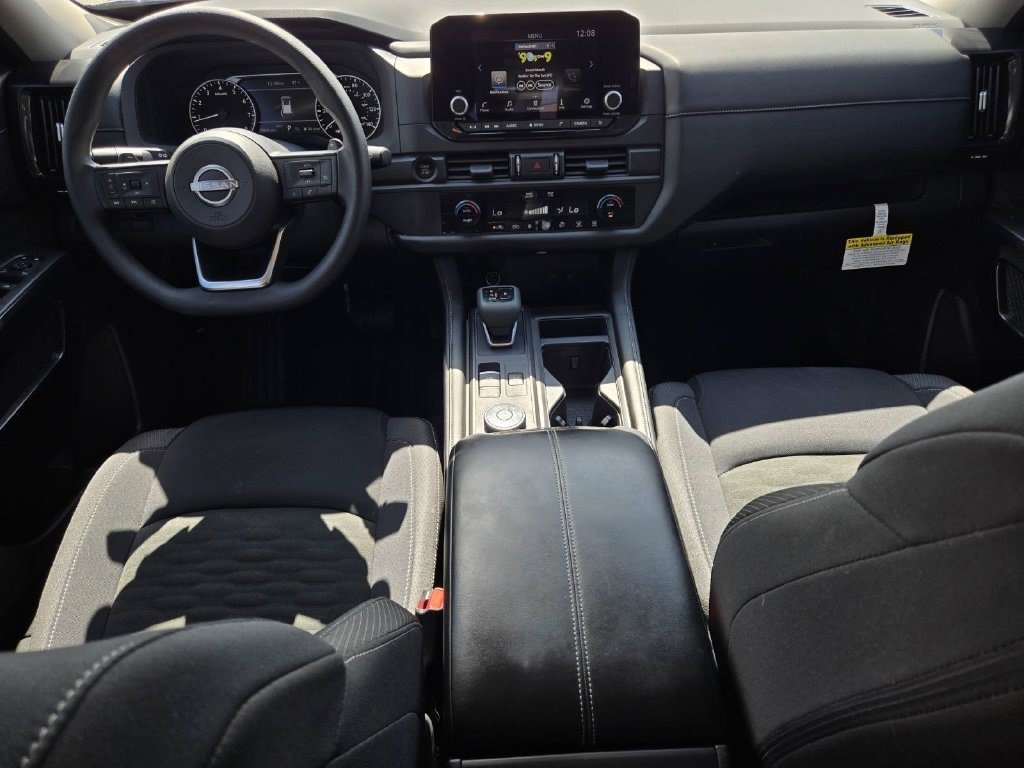 Certified 2025 Nissan Pathfinder S AWD/4WD image 14