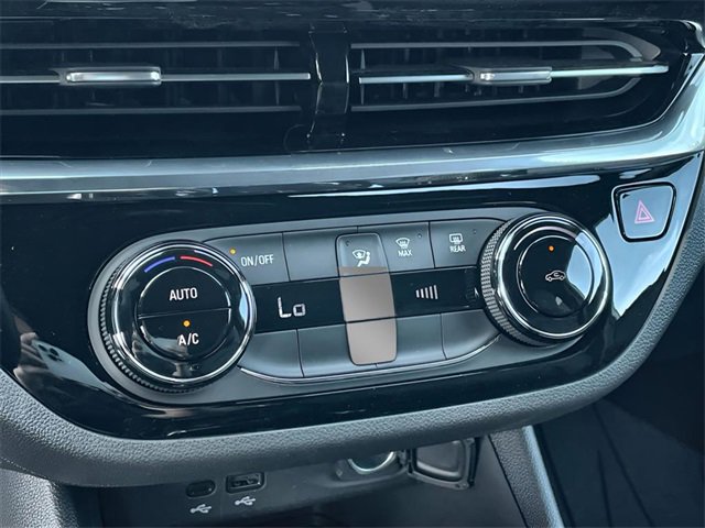 New 2025 Buick Envista Sport Touring image 18