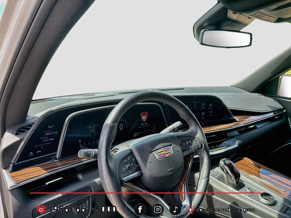 Used 2024 Cadillac Escalade Luxury RWD image 13