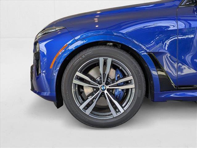 Used 2025 BMW X7 M60i w/ Executive Package image 10