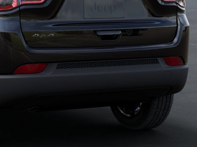 New 2026 Jeep Compass Latitude AWD/4WD image 13