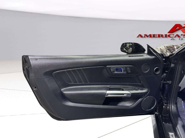 Used 2016 Ford Mustang Premium image 19