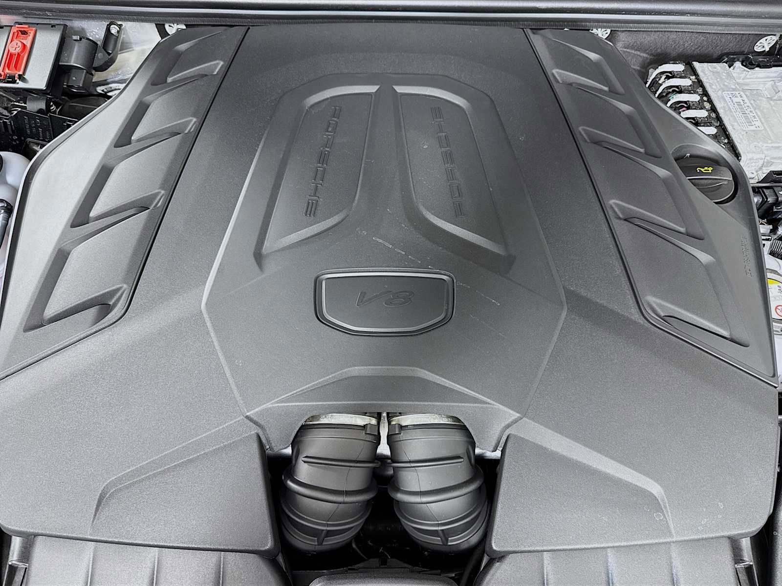 New 2025 Porsche Cayenne Turbo image 32