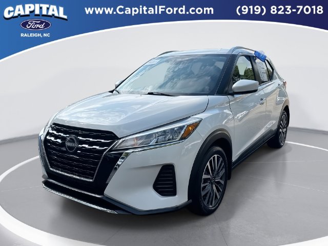 Used 2024 Nissan Kicks SV FWD image 1