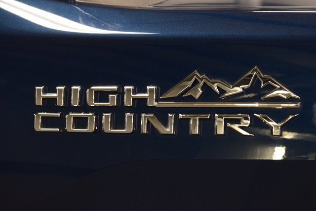 Used 2023 Chevrolet Silverado 2500 High Country w/ Z71 Off-Road Package image 18