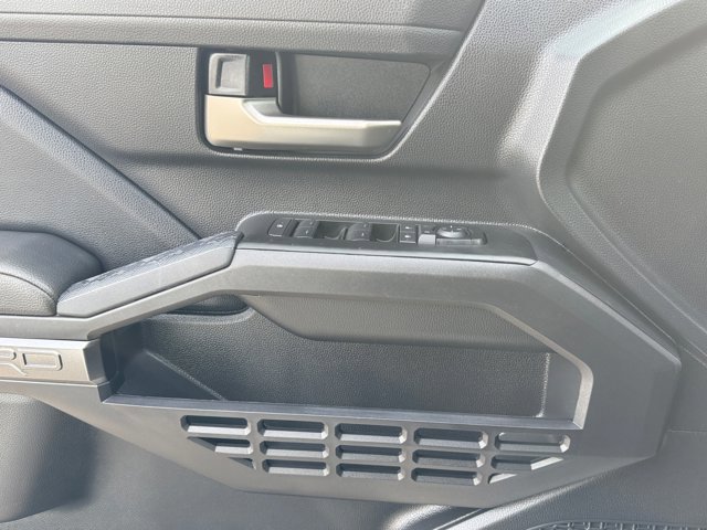 Used 2025 Toyota Tacoma TRD Off-Road image 37