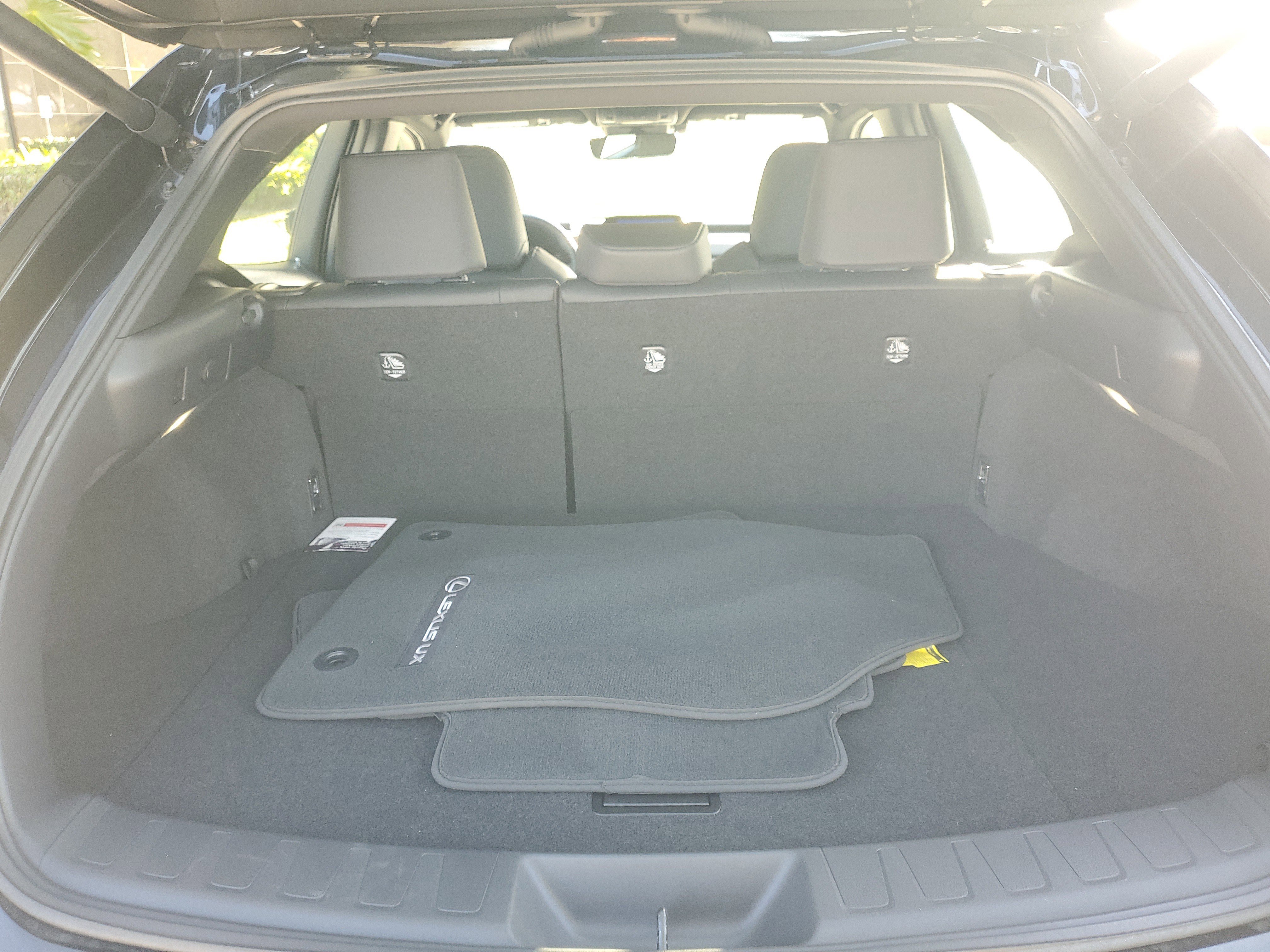 Used 2025 Lexus UX 300h FWD w/ Accessory Package (Z1) image 12