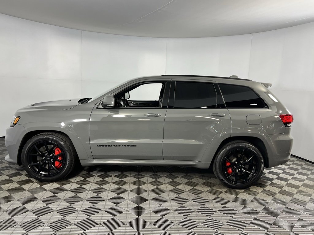 Used 2020 Jeep Grand Cherokee SRT image 10