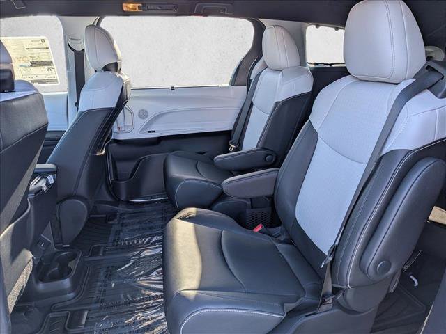 New 2026 Toyota Sienna XSE FWD image 15