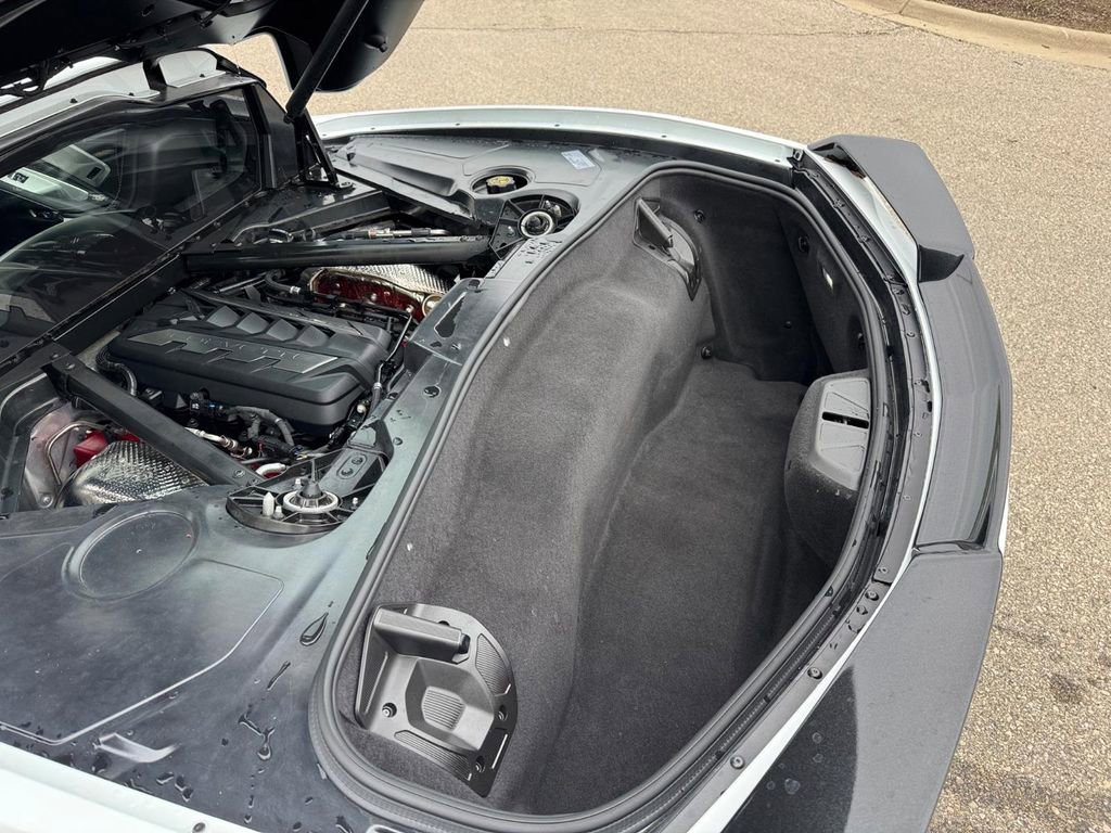 Used 2021 Chevrolet Corvette Stingray Preferred Cpe w/ 2LT image 7