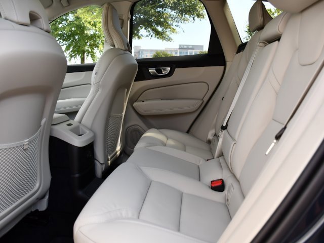 New 2026 Volvo XC60 T8 Ultra w/ Protection Package Premier image 16