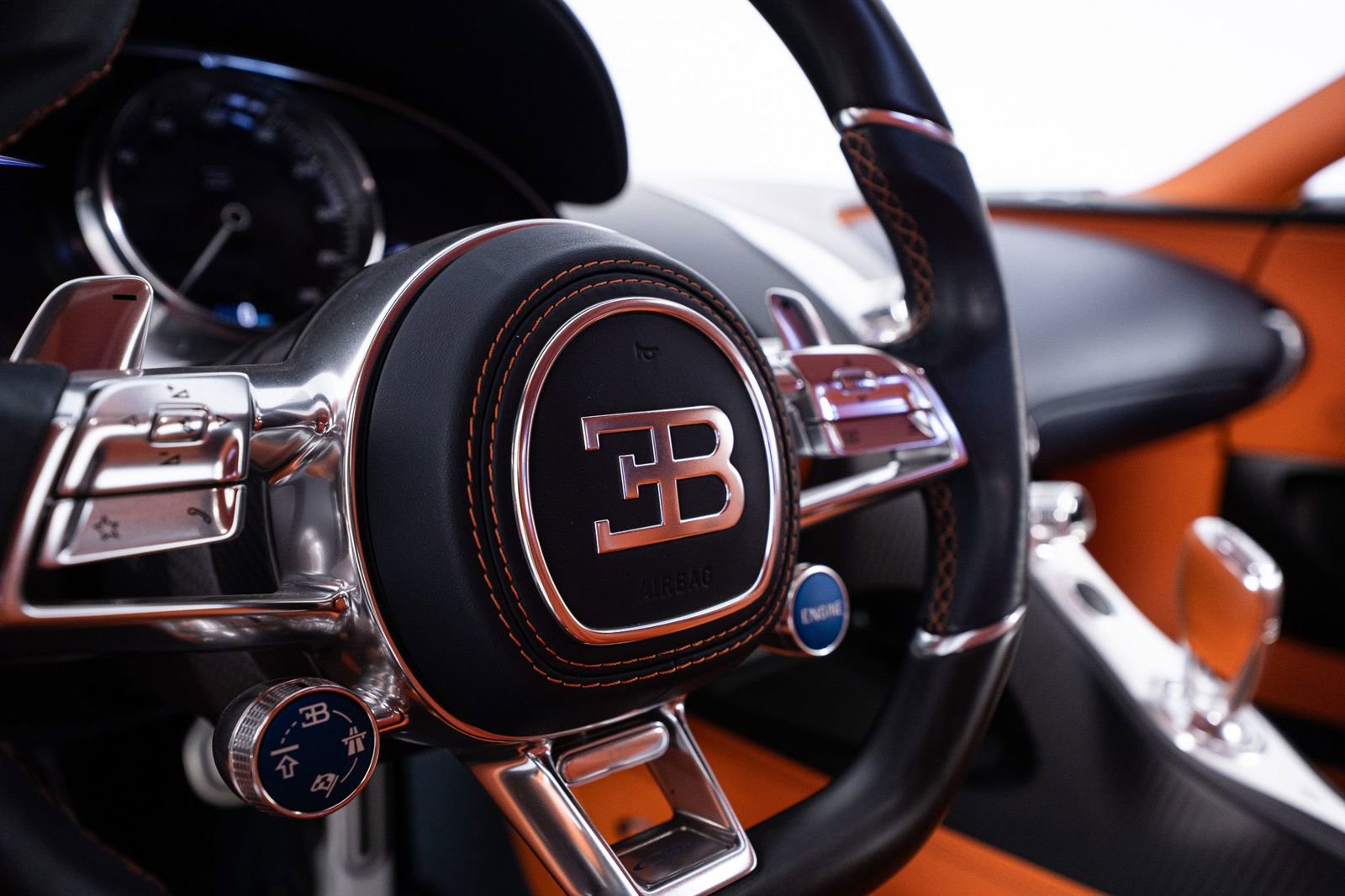 Used 2018 Bugatti Chiron image 46