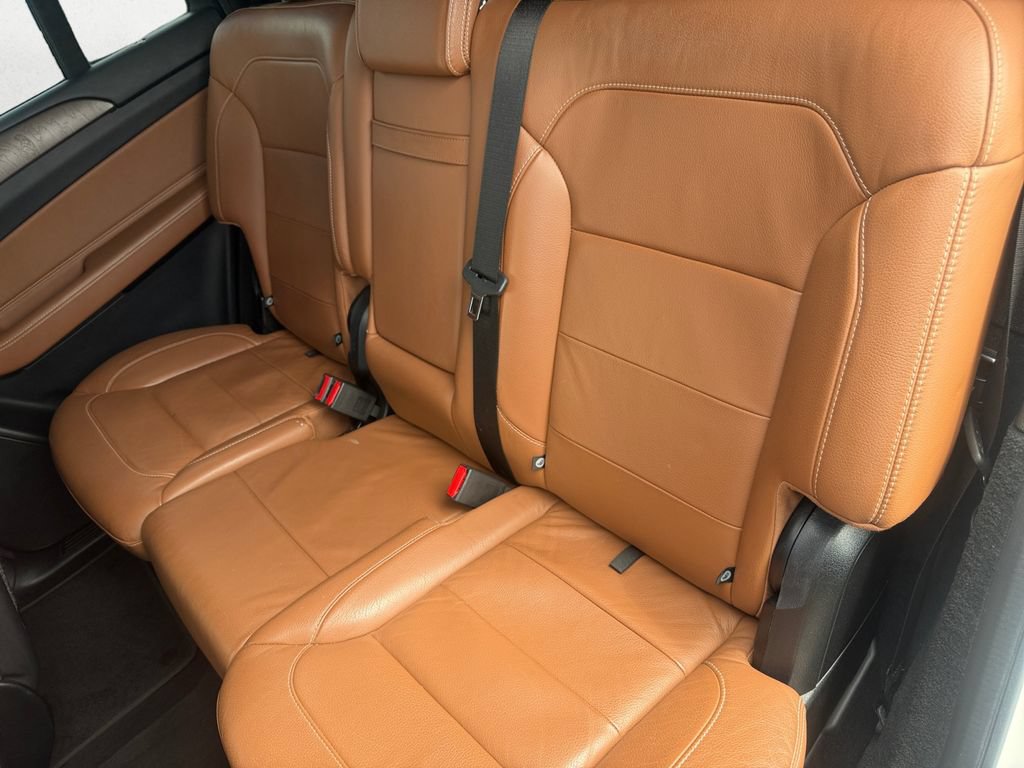 Used 2017 Mercedes-Benz GLS 450 4MATIC image 13