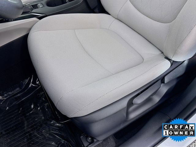 Used 2024 Toyota Corolla Cross L image 18