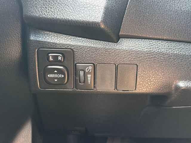 Used 2016 Toyota Corolla LE FWD image 24