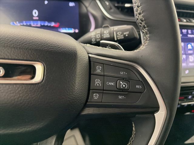 Used 2024 Jeep Grand Cherokee L Laredo AWD/4WD image 29