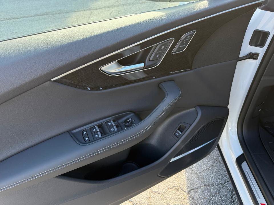 New 2026 Audi Q8 Premium Plus AWD/4WD image 32