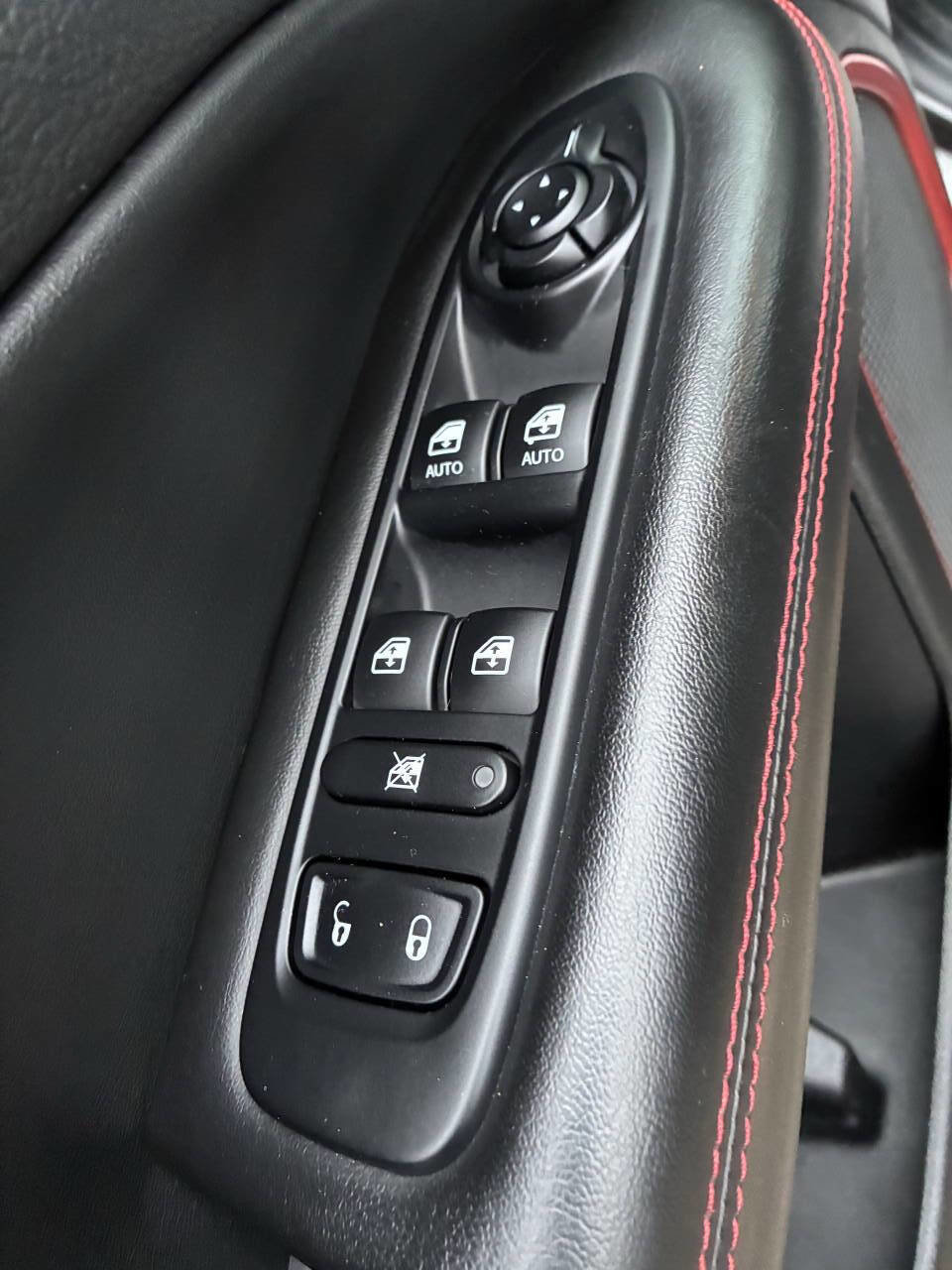 Used 2018 Jeep Compass Trailhawk image 34