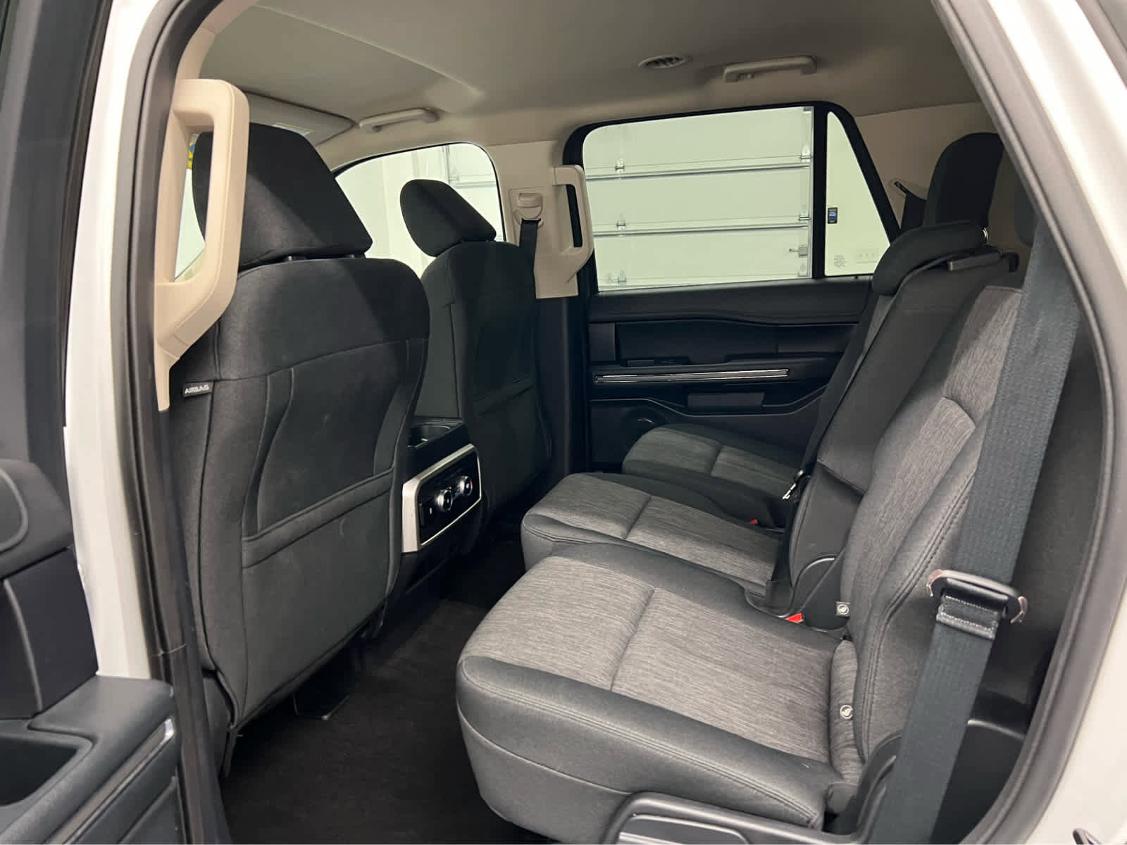 Used 2022 Ford Expedition XLT image 30