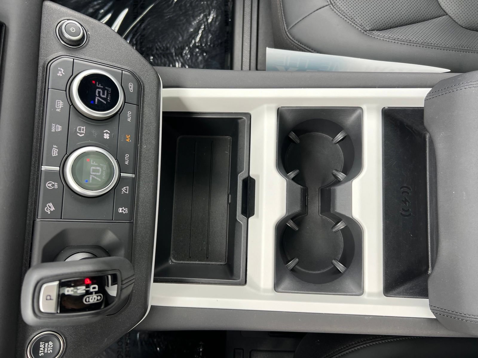 Used 2025 Land Rover Defender 110 S AWD/4WD image 51