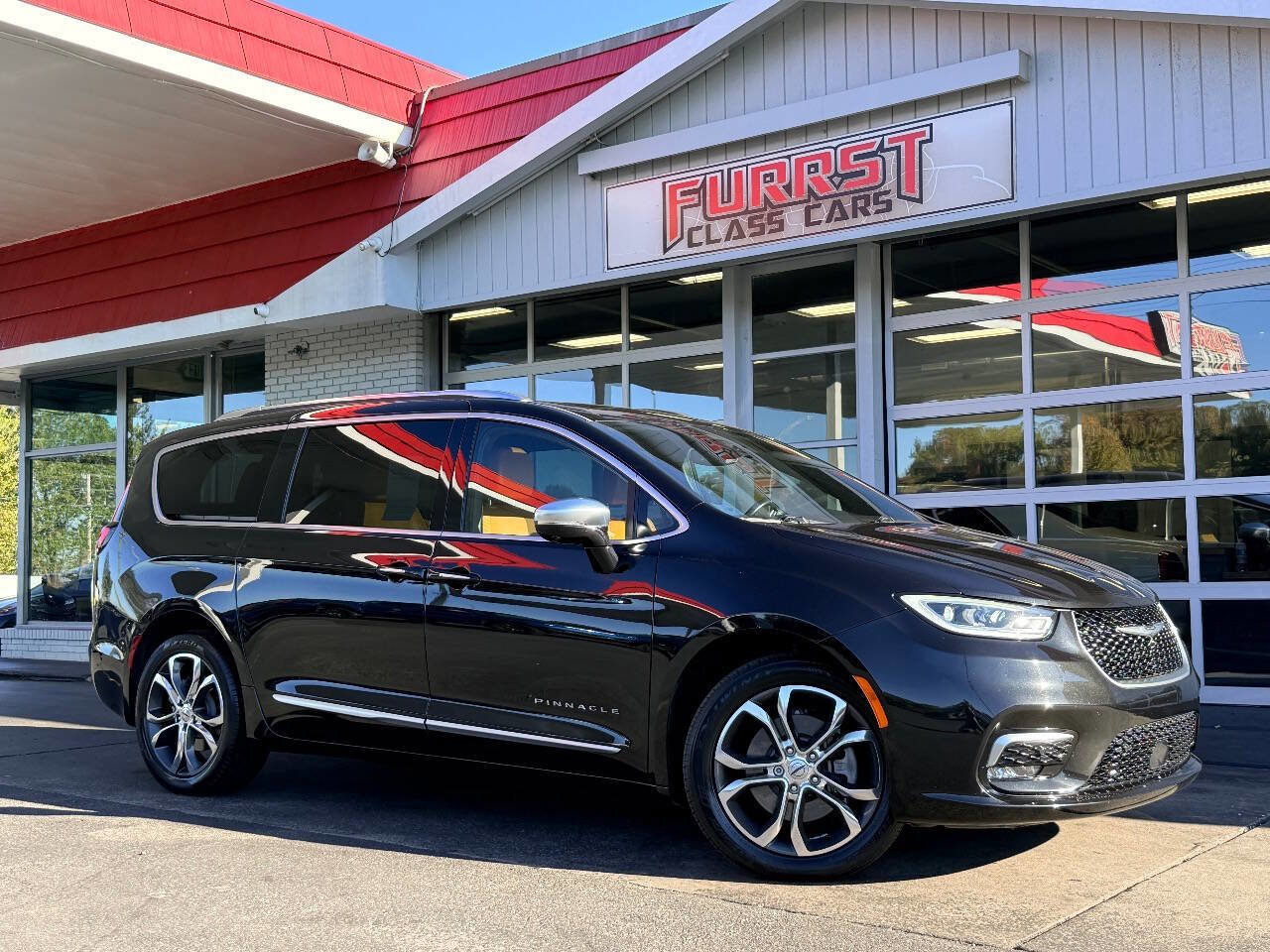 Used 2021 Chrysler Pacifica Pinnacle