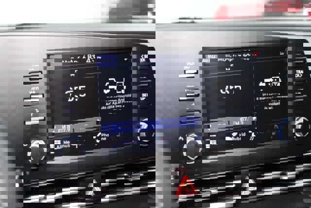 Used 2023 Hyundai Elantra Blue FWD image 16