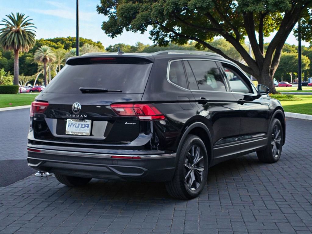 Used 2024 Volkswagen Tiguan SE AWD/4WD image 5