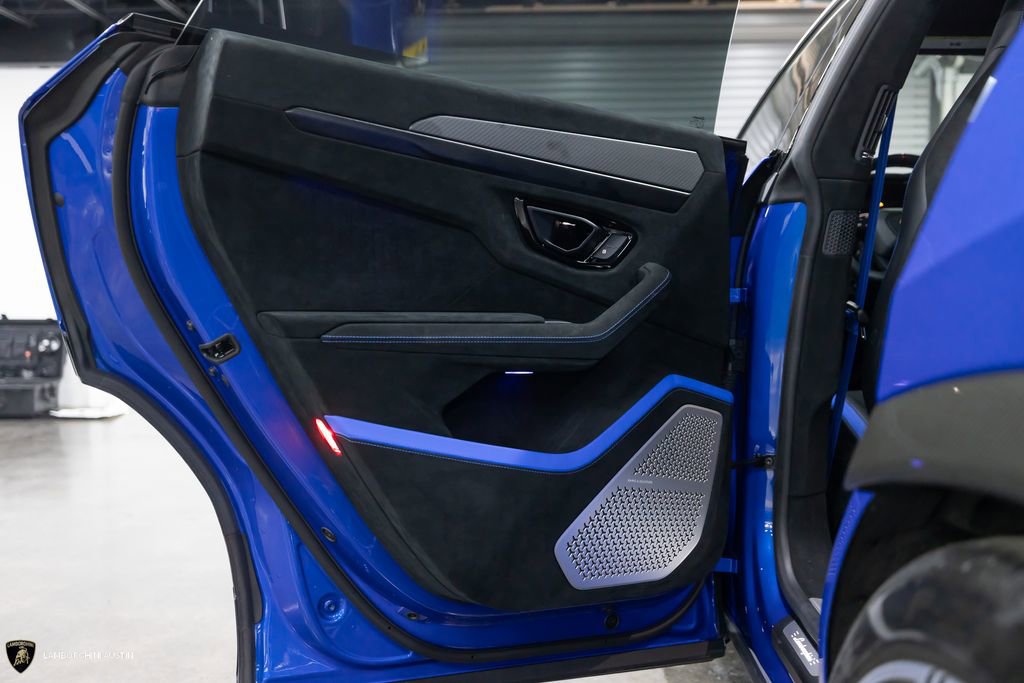 Used 2024 Lamborghini Urus Performante image 31