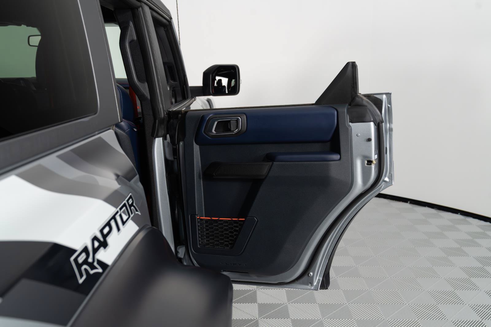 Used 2023 Ford Bronco Raptor AWD/4WD image 32